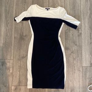 Chaps fitted dress size small